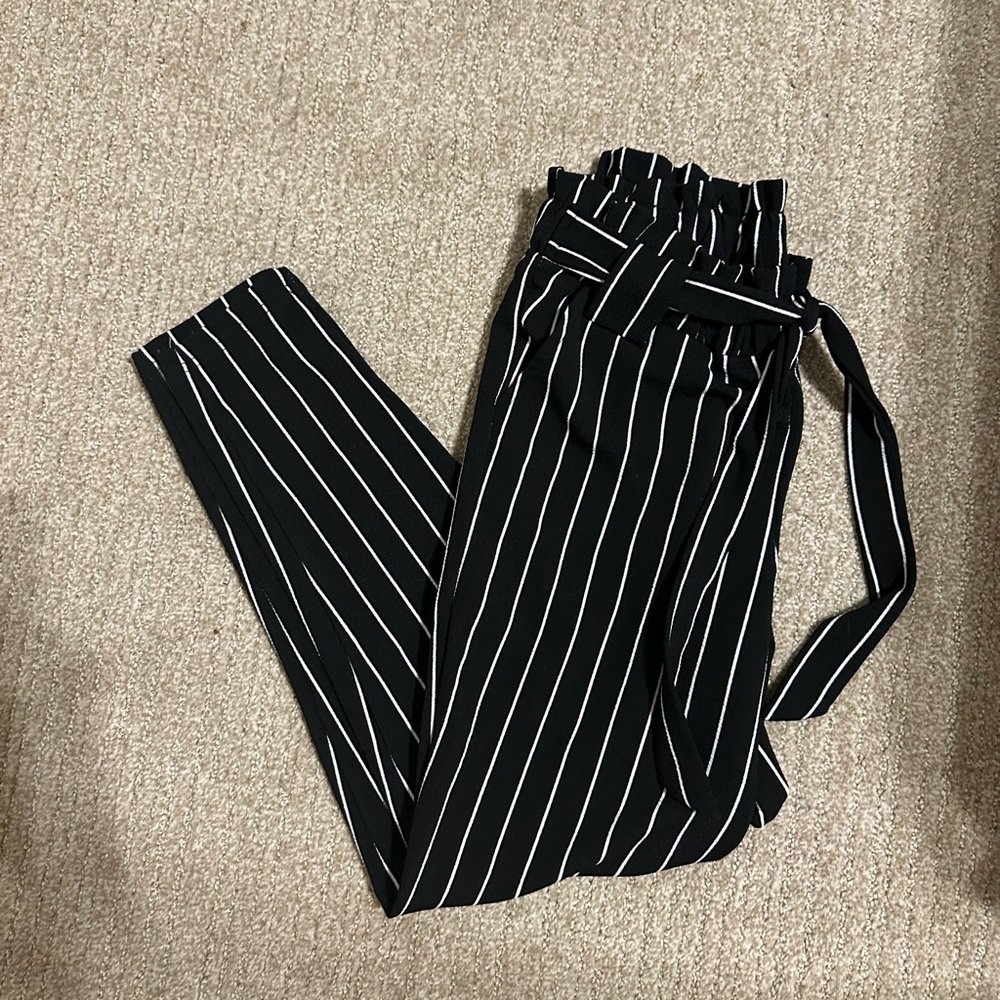 Full Circle Trends Black and White Striped Pants, Front tie